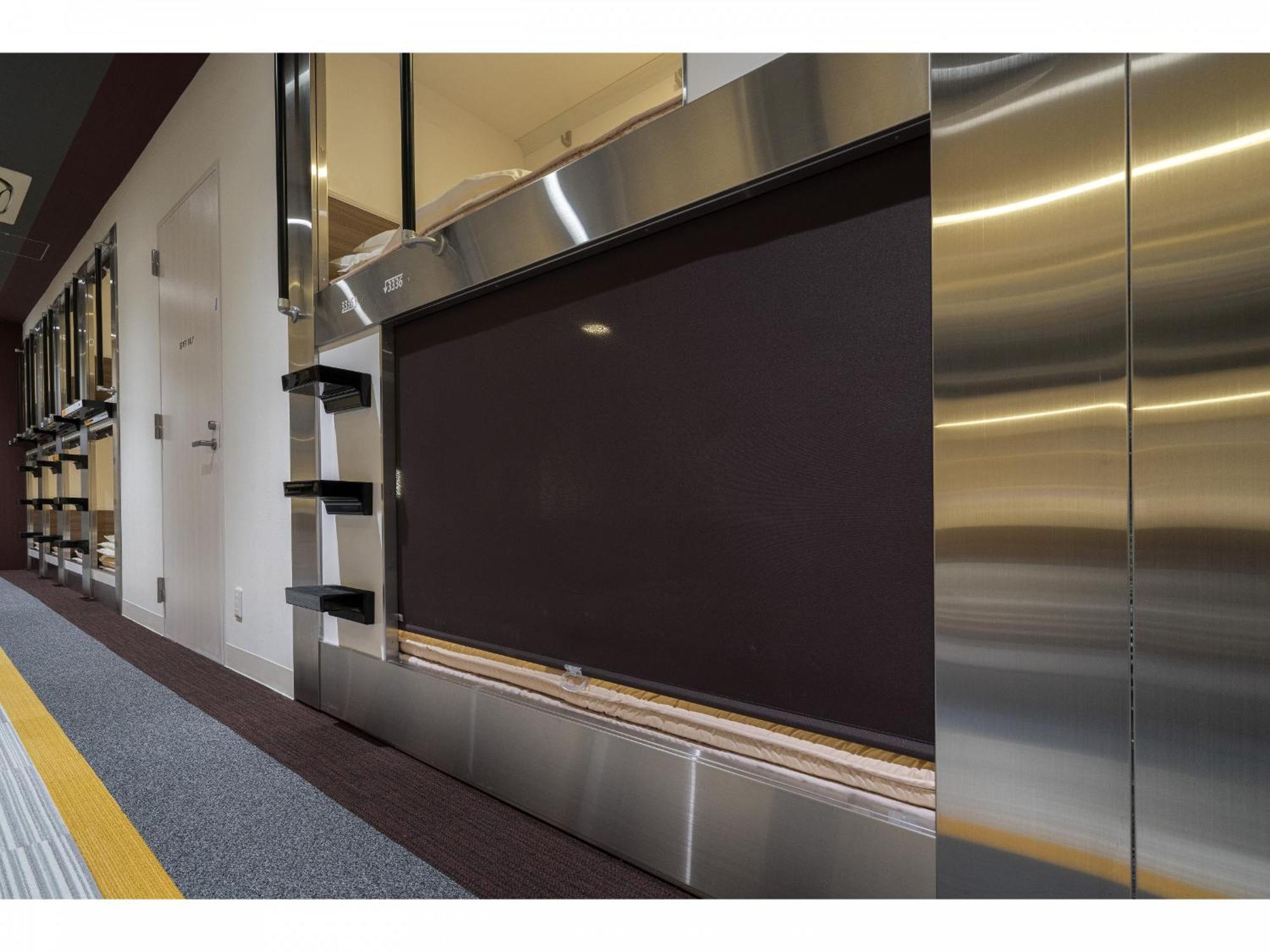 Capsule Hotel J Garden Shin-Ōsaka Eksteriør bilde